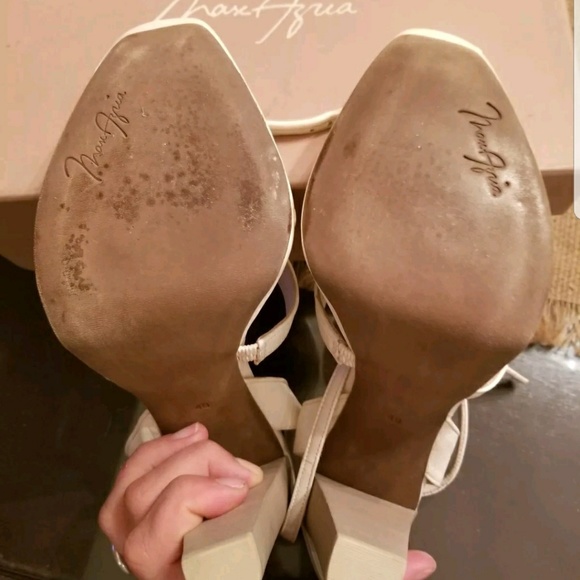 Bcbg max aria moxy off white heels NIB 10 - Picture 4 of 6